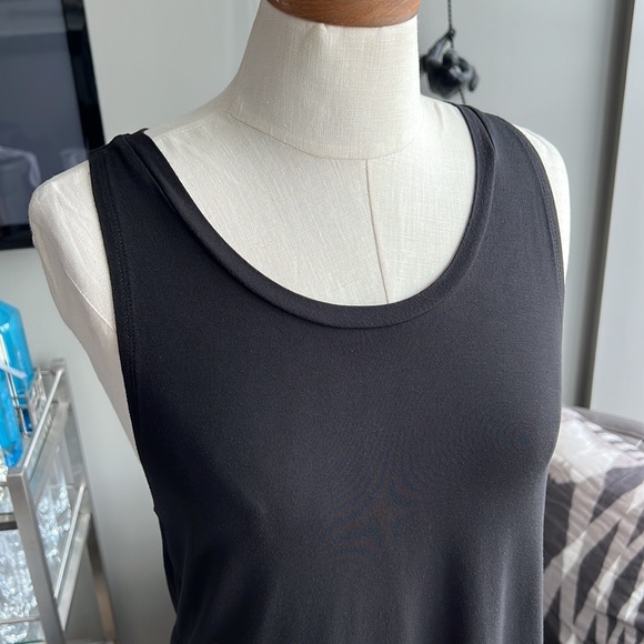 ALO Yoga Central Tank Sneak Peak Size XS in Black - Picture 2 of 7